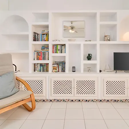 Large One Bed Apartamento *